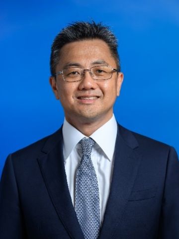 Mr. Pat-Nie Woo